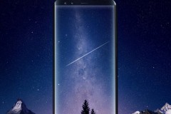 Smartphone Việt gia nhập cuộc chơi 'màn hình vô cực'