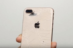 Choáng với chi phí thay mặt kính phía sau iPhone 8, iPhone 8 Plus