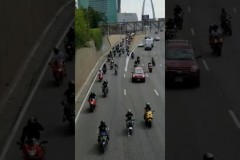 Hàng trăm chiếc moto pkl náo loạn đường phố