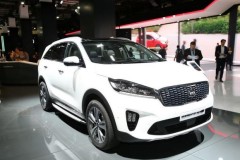 Kia Sorento phiên bản nâng cấp chính thức ra mắt tại Frankfurt 2017