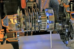 Tại sao Winner 150 khuyến cáo sử dụng nhớt 10W30 thay vì 10W40?