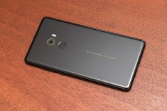 Xiaomi Mi Mix 2: Mang điện thoại tiến gần hơn tới thiết kế tương lai