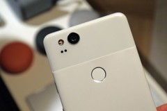 Camera trên Pixel 2 chống rung tới 3 cách khác nhau