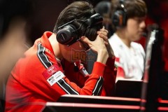 CKTG 2017: SK Telecom T1 thua trận đầu tiên trong giải trước ahq e-Sports Club