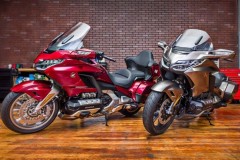Có giá từ 534 triệu VNĐ, Honda Goldwing 2018 tiếp tục thống trị phân khúc xe đường trường