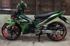 Exciter 135 độ nổi bật với dàn chân kẻ khổng lồ