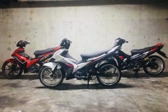 Exciter 135 độ táo bạo khoe dáng cùng bạn bè giữa đêm trăng