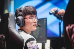 Faker: “Wolf bảo là cậu ấy sẽ mở giao tranh, sau đó cậu ấy làm thật và chúng tôi chỉ việc xông lên theo thôi”