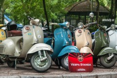 Hàng trăm xe Vespa cổ, độc và lạ cùng quy tụ về Hà Nội