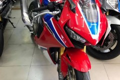 Lại thêm một siêu mô tô hàng hiếm Honda CBR 1000RR SP2 2017 được đưa về Việt Nam