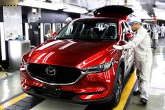 Mazda tăng sản lượng CX-5 2017 vì nhu cầu quá lớn
