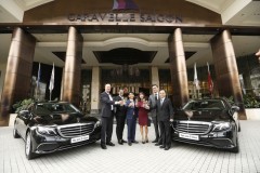 Mercedes-Benz chính thức bàn giao bộ đôi E 200 thế hệ mới cho khách sạn Caravelle Sài Gòn