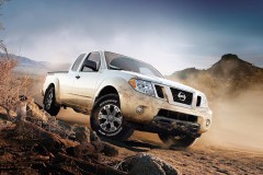 Nissan Navara 2018 bổ sung thêm trang bị, giá khởi điểm 18.990 USD