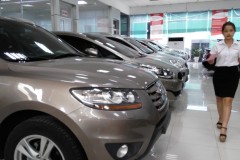 Ôtô nhập bất ngờ giảm 4 lần: Điều gì đang diễn ra ở Việt Nam?