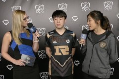 RNG phát biểu trước trận Bán Kết: "Gánh team là bình thường bởi vì cậu ấy là Faker"