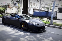Sài Gòn: Ferrari 458 độ Liberty Walk khoe dáng trên phố ngày cuối tuần