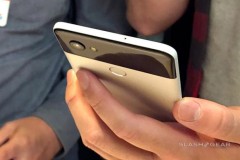 Google Pixel 2 XL ra mắt, giá đắt hơn iPhone 8 Plus