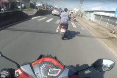 [Clip] Winner 150 bị dàn cảnh cuớp xe trên QL 1A