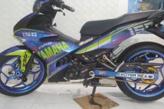 Exciter 150 độ kiểng đầy chất chơi ' trùm mền ' tránh bão