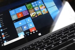 [Hướng dẫn] Sửa lỗi bàn phím ảo tự hiện lên khi đăng nhập vào Windows 10 Fall Creators Update