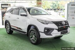 Ngắm loạt ảnh thực tế khi Toyota Fortuner 2018 "mặc" bodykit chính hãng TRD Sportivo