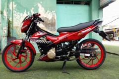 Raider 150 độ - sắc đỏ bao trùm với bộ cánh ' cá mập ' đầy hung tợn