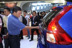 Từ nay đến cuối năm, giá ôtô sẽ còn giảm tiếp