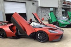 Với 682 triệu VNĐ, Ford GT có thể được hoàn thiện trong bất cứ màu sơn nào