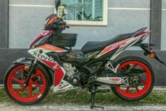 Winner 150 độ theo phong cách 'chảy nhựa' đoạt giải xe độ phá cách