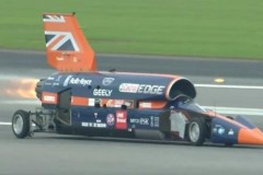 Xe siêu thanh Bloodhound đạt tốc độ 1.060 km/h