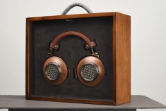 Klipsch ra mắt tai nghe hạng sang với phong cách hoài cổ