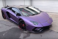 [VIDEO] Cùng xem màn thay áo từ Chrome Red sang Matte Purple của Lamborghini Aventador S