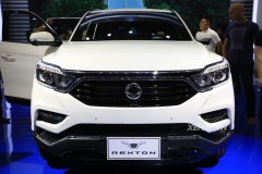 [VIMS 2017] Ssangyong gây chú ý với mẫu SUV cỡ trung hoàn toàn mới G4 Rexton 2018