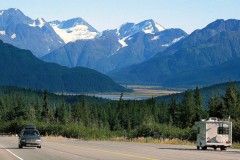 22 con đường nhất định phải lái xe qua nếu bạn đặt chân tới Mỹ