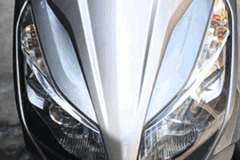 [Bạn có biết] Tại sao đèn xi nhan có màu hổ phách?