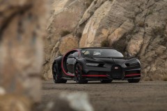 Bugatti Chiron phiên bản "Người dơi" được rao bán với giá 4 triệu USD