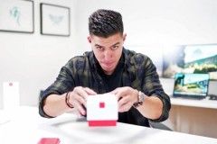 Cấu hình và thiết kế của OnePlus 5T lộ hoàn toàn qua video và ảnh mở hộp