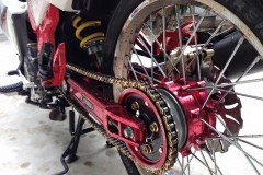 Exciter 135 độ rực rỡ với sắc đỏ nổi bật của biker Việt