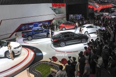 Giảm giá, con dao hai lưỡi ở thị trường ôtô Việt