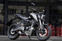 Honda CB125R: Xe côn tay phù hợp với người mới chơi