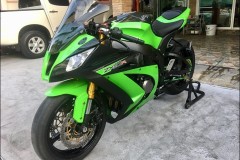 Kawasaki ZX_10R nâng cấp hoàn hảo qua nhiều option hàng hiệu
