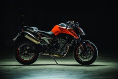Naked bike KTM 790 Duke thế hệ mới chính thức trình diện