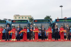 Xe buýt Hà Nội trang bị động cơ Mercedes tiêu chuẩn khí thải châu Âu