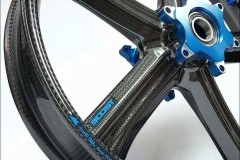 Suzuki GSX-R1000 bản độ ảo diệu qua công nghệ Carbon Rotobox