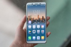 Lạc vào "ma trận" của camera kép và màn hình tràn viền ở phân khúc tầm trung