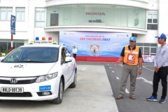 Giáo viên dạy lái xe được trao giải “Tay lái vàng”