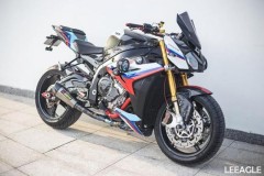 “Cá mập con” BMW S1000R được khoác lên mình bộ cánh bằng sợi carbon siêu nhẹ