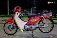 Honda Cub Fi độ đẹp ' vi diệu ' dưới màn đêm huyền ảo