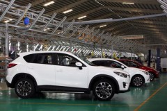 Ôtô Việt giảm giá mạnh: 1 tháng nữa người dùng sẽ dễ dàng quyết định mua bán