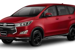 Toyota bổ sung camera lùi và các công nghệ an toàn cho phiên bản 2.0G và 2.0E